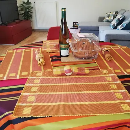 Au Petit Bonheur *
