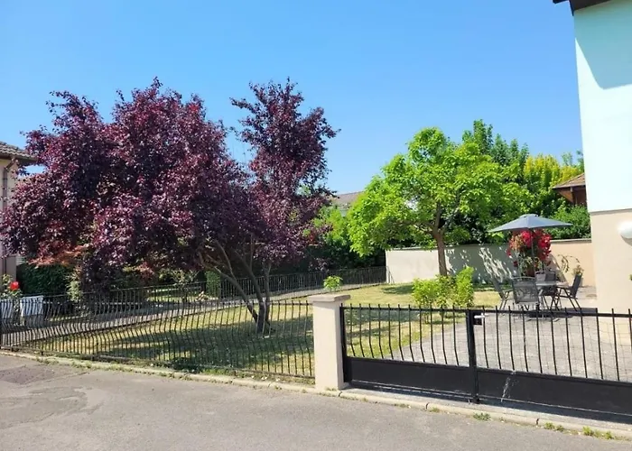 Au Petit Bonheur *